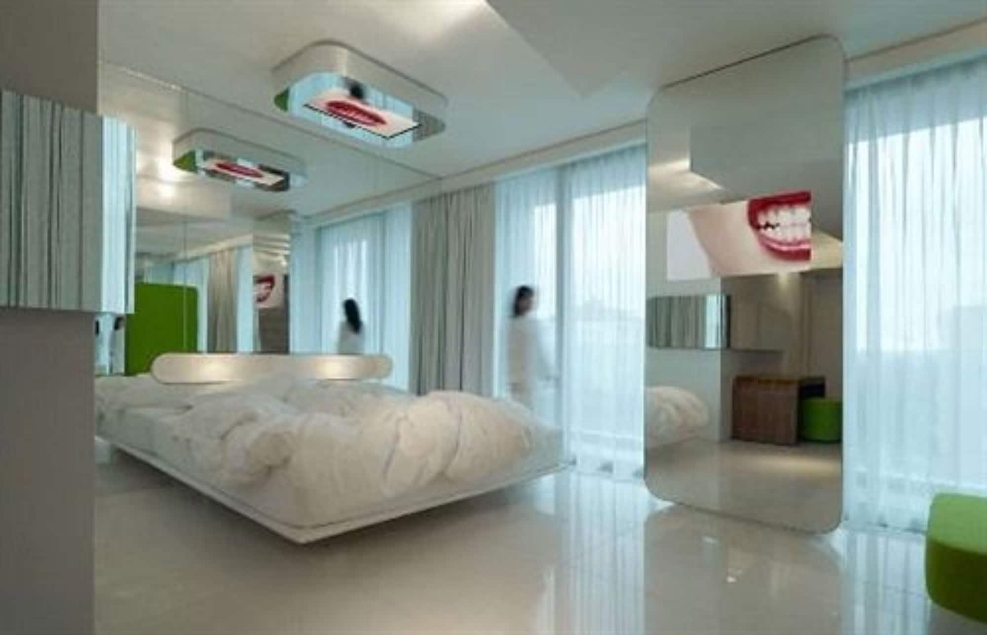 Hotel I-suite