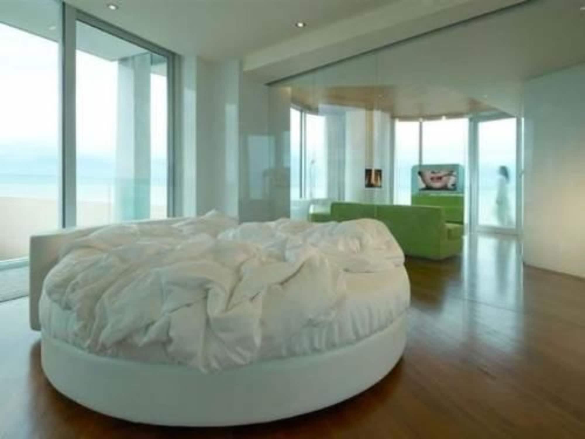 Hotel I-suite 5*