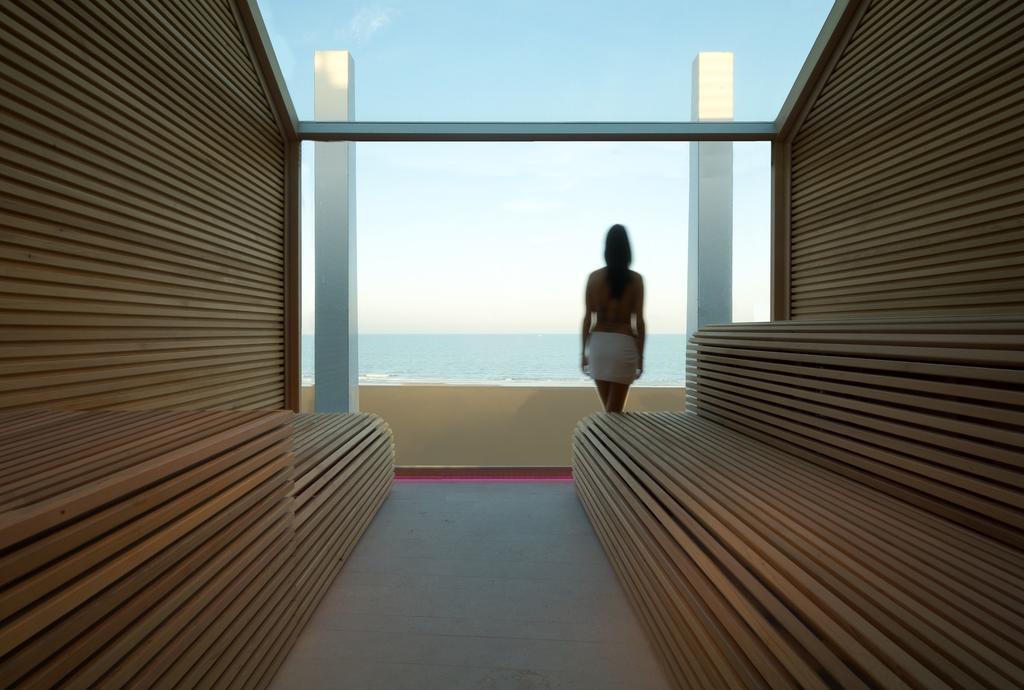 I-suite Hotel